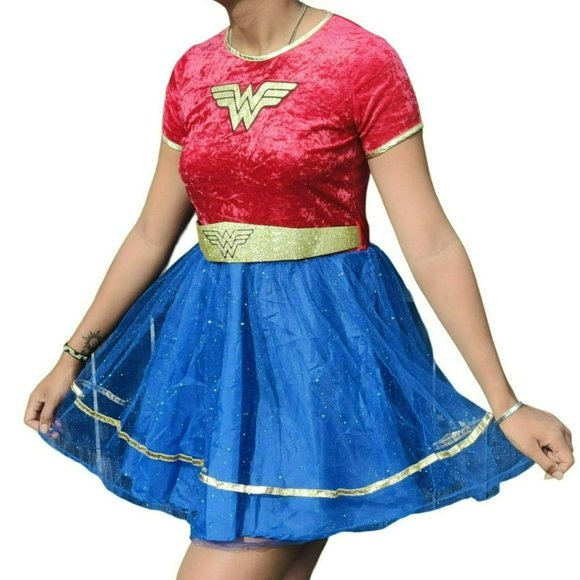 Wonder Woman Dress /Halloween Costume Girls Large or Women's Small - Picture 1 of 12
